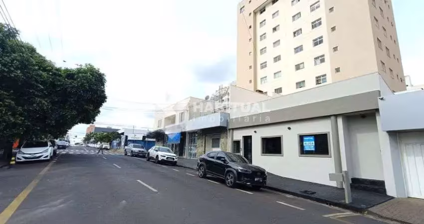 Casa comercial com 2 salas para alugar no Martins, Uberlândia 