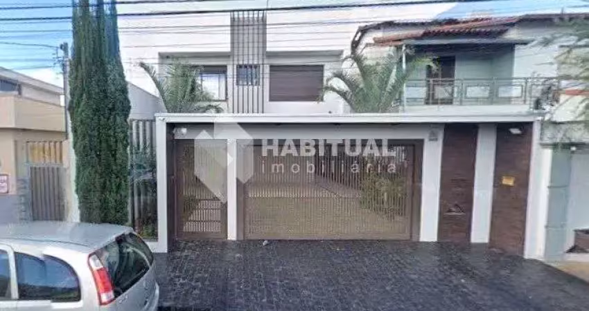 Casa comercial com 3 salas para alugar no Bom Jesus, Uberlândia 