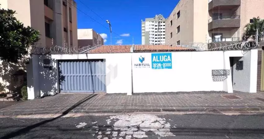Casa comercial com 2 salas para alugar no Lidice, Uberlândia 