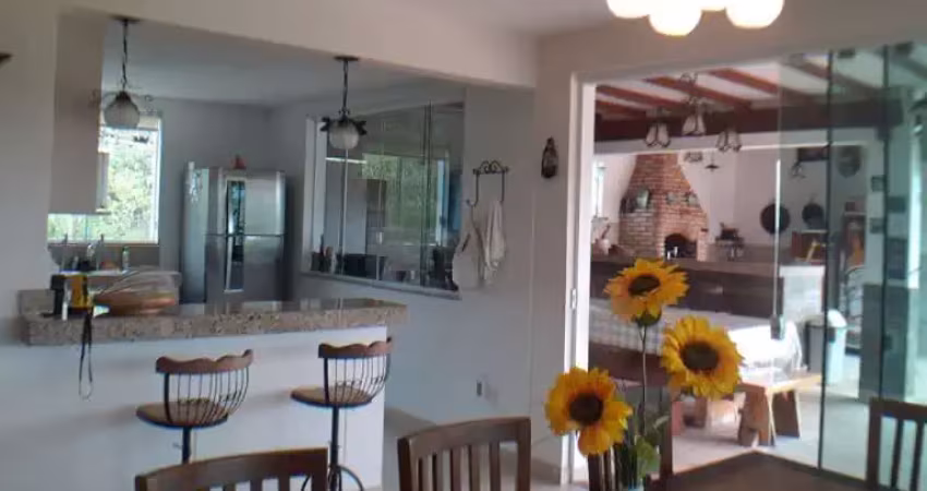 Casa em Condomínio no Gran Royalle de 04 Quartos - Brumadinho