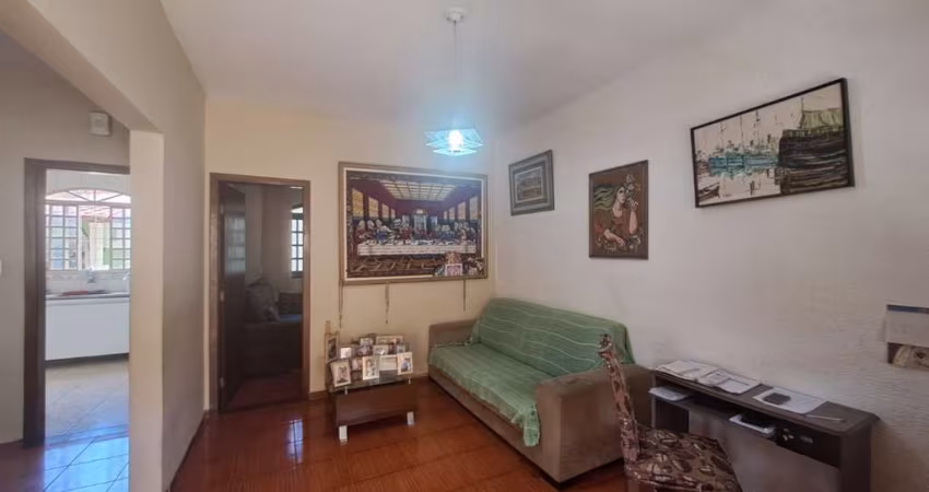 Casa de 03 Quartos no Bairro Jardim Europa