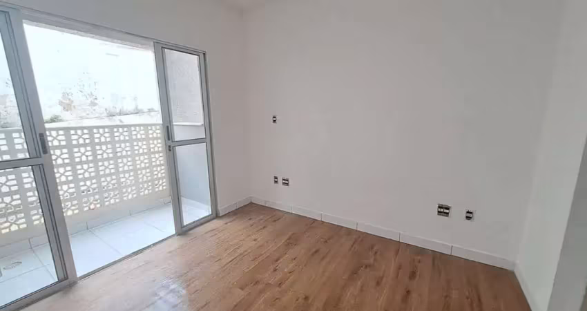 Apartamento de 02 quartos no bairro são bernardo / heliopolis