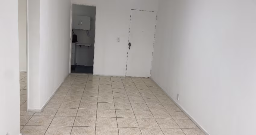 Apartamento de 2 quartos no Camorim