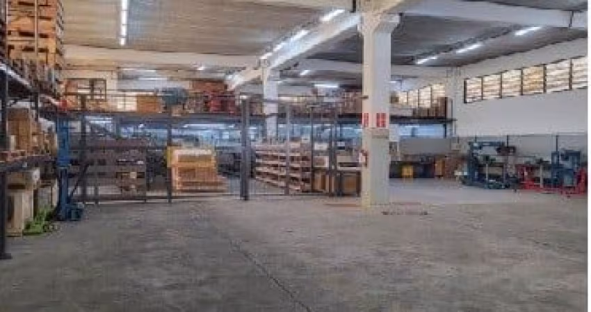 Bairro do Limão Galpão AT:1.412m² TE:1.074m² 1 doca pé direito 5m