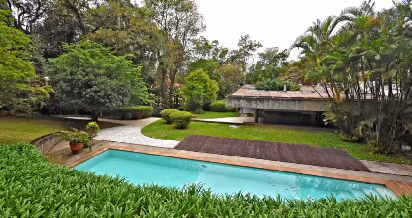 Cidade jardim bairro nobre ótimo terreno muito verde área construída com 976m² terreno 3.100m²