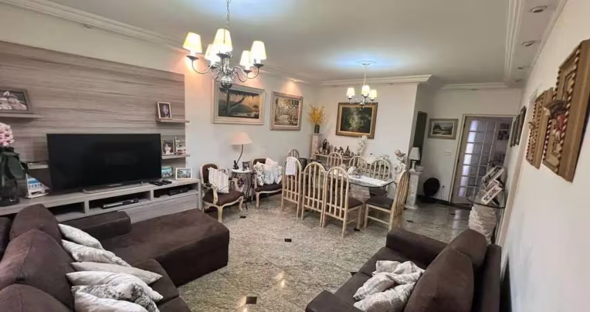 Casa com 3 quartos à venda na Alameda Hungria, 63, Jardim Europa, Bragança Paulista