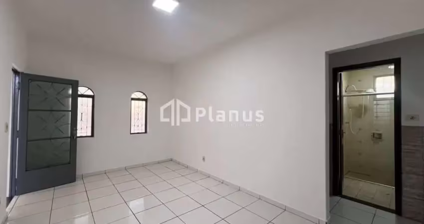 Casa com 3 quartos para alugar na Vila Independência, Bauru 
