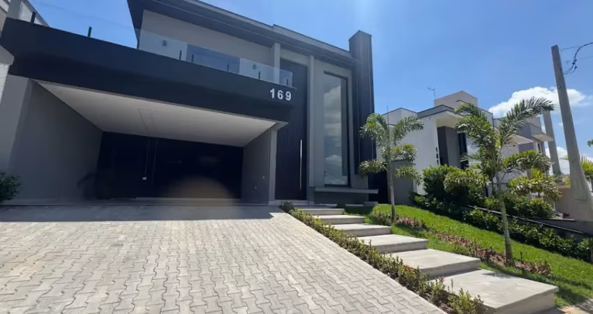 SOBRADO COM 4 SUITES PISCINA E PLANEJADOS NO CONDOMINIO CENTRAL PARQUE EM SALTO SP