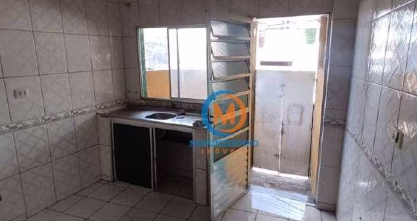 Casa com 1 dormitório para alugar, 75 m² por R$ 850/mês - Parque Císper - São Paulo/SP