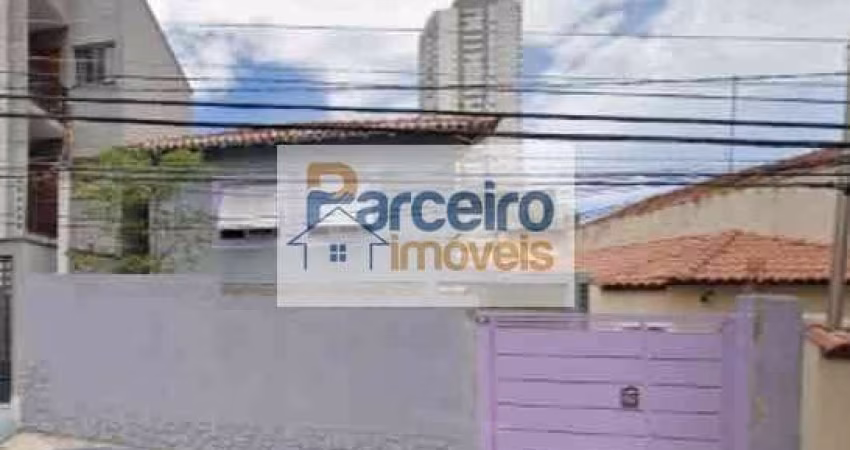 Casa Tipo Sobrado próximo ao Metrô Penha com edícula nos fundos