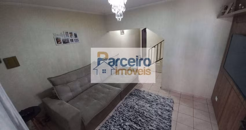 Sobrado com 3 dormitórios à venda, 110 m² por R$ 670.000,00 - São Mateus - São Paulo/SP