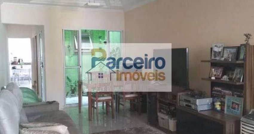 Sobrado com 3 dormitórios à venda, 174 m² por R$ 720.000,00 - Guilhermina Esperança - São Paulo/SP