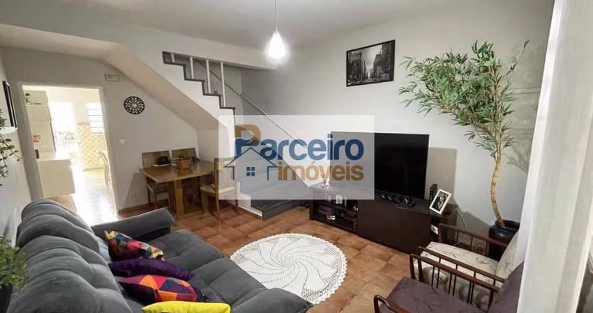 Casa tipo sobrado a  venda, 03 Quartos, Vila Dalila, São Paulo