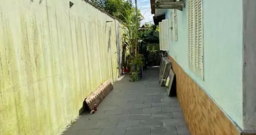 Casa para venda em itanhaém, guapiranga, 2 dormitórios, 1 suíte, 1 banheiro, 3 vagas