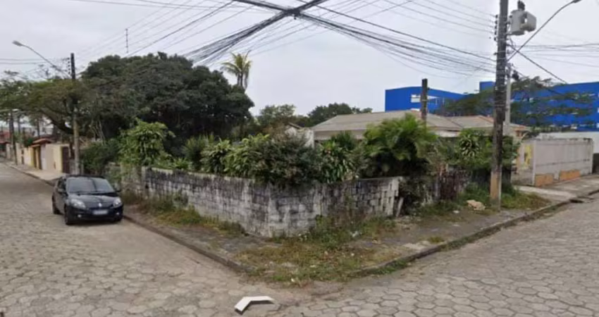 Apartamento à venda no Suarão, Itanhaém 