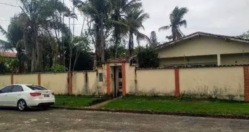 Casa para venda, loty, 3 dormitórios, 1 suíte, 2 banheiros, 8 vagas