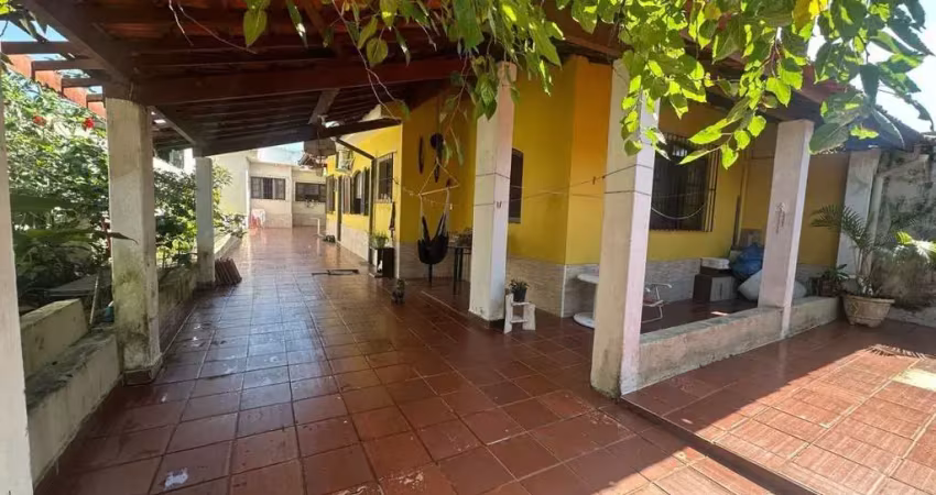 Casa para venda, gaivota, 3 dormitórios, 2 suítes, 1 banheiro, 3 vagas