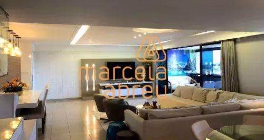 Vendo Linda cobertura com móveis planejados com arquitetura impecável, na Madalena