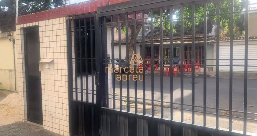 Vendo apartamento 03 quartos, 01 suíte, sala 02 ambientes, 120mts em Set&#250;bal