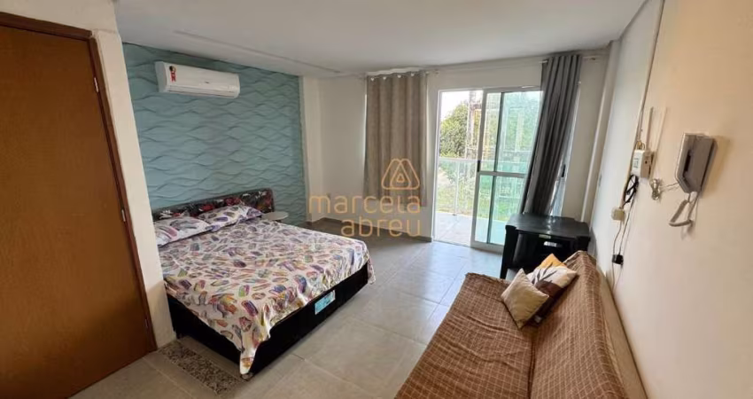 Vendo flat com varanda gourmet, conceito aberto, com lazer, em Tamandaré