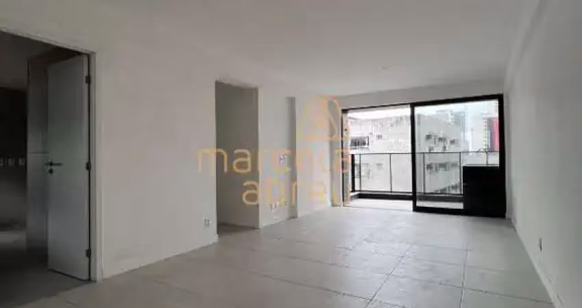 Vende-se apartamento de 108m² no bairro de boa viagem