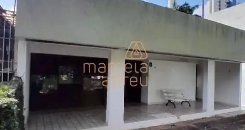 Vende-se apartamento de 184m² no bairro de casa forte