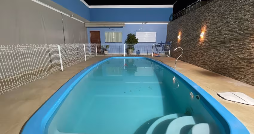 Lindo imóvel a venda no Ipanema com piscina em Churrasqueira em Araçatuba SP
