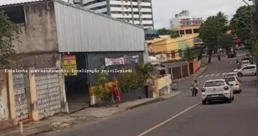 Terreno à venda na Rua Rio Amazonas, 40, Vila Laura, Salvador