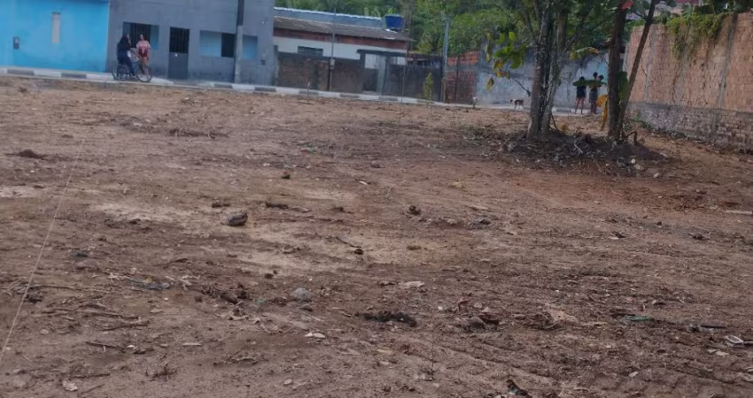 Terreno Frente de rua em Lauro de Freitas