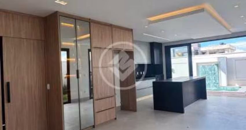 Venda de sobrado recém construído com 03 Suítes e Home Office codigo: 119723