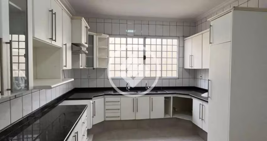 Vende-se sobrado 290 m² no bairro Jardim Guanabara - 4 quartos sendo 1 Suíte Master - Cuiabá (MT) - Valor: R$ 1.800.000,00 codigo: 107199