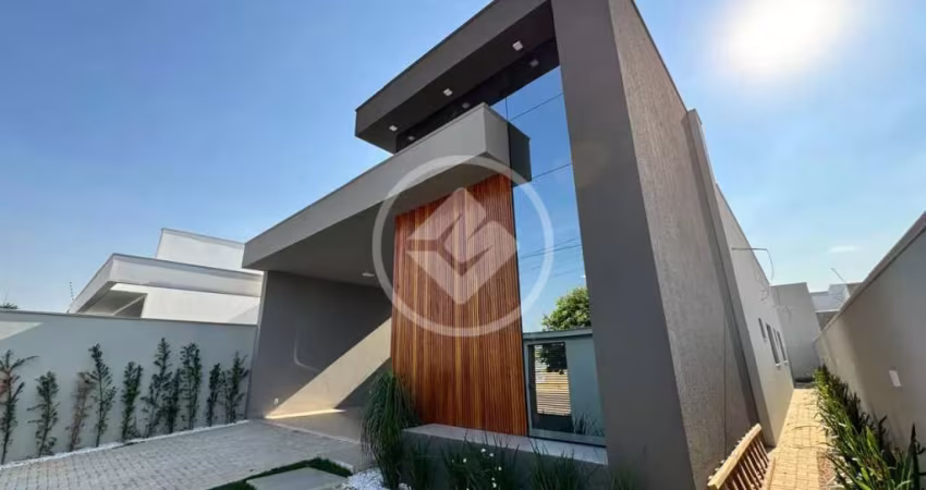 BELISSIMA CASA COM 191m² área construída, com piscina, garagem, sala e cozinha, lavanderia, dispensa, 3 suítes sendo 1 suíte com closet codigo: 98502