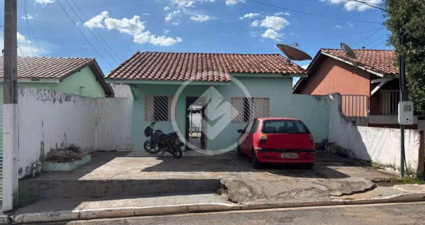 Casa em Condomínio Flor do Cerrado, 2 quartos, sala ampla, cozinha e quintal. codigo: 119272