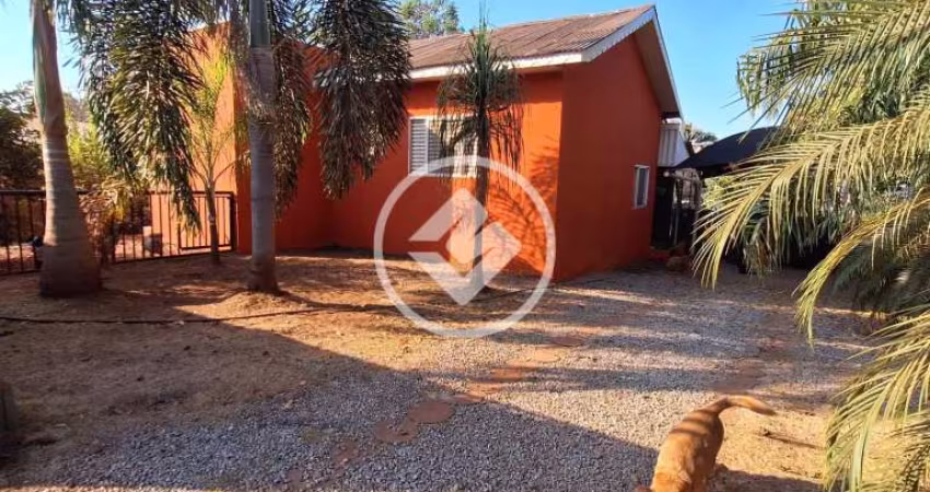 Vende-se casa 118m² no bairro Jardim Marajoara - 2 quartos sendo 1 suíte com closet e 1 suíte simples - Várzea Grande (MT) - Valor: R$ 480.000,00 codigo: 107202