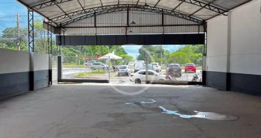 Vende-se ou aluga-se Barracão / Galpão já estruturado para Comércio - 393 m² Construídos - 318 m² de Terreno - Parque Geórgia bairro Jd. Mossoró - Cuiabá (MT) - Venda: R$ 2 milhões / Aluguel: R$ 10 mi