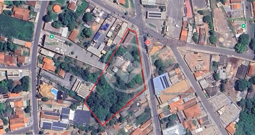 Vende-se Terreno Centro de Várzea Grande - 5.453m2 - R$: 5.500.00,00 codigo: 121510