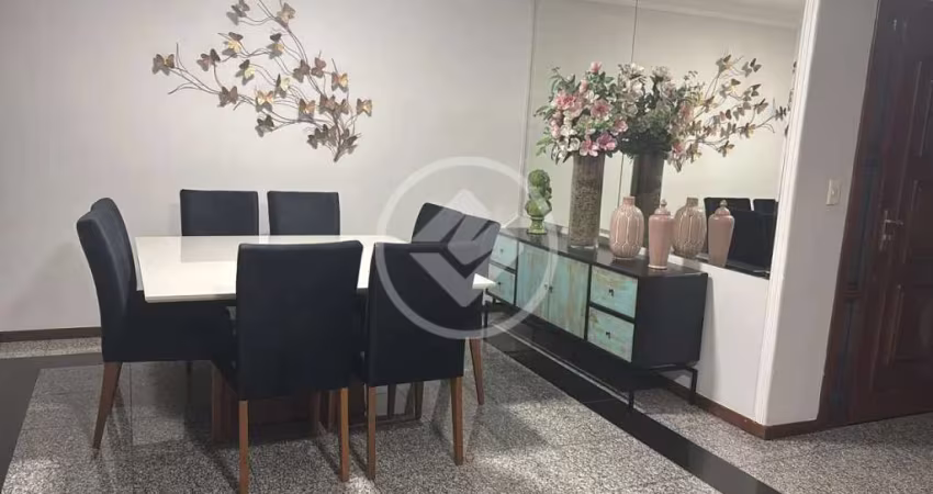 Apartamento 3 suítes no Edifício Le Corbusier, cozinha planejada, sala ampla com 2 ambientes, escritório com planejados, lavabo, sacada com churrasqueira á carvão, 2 vagas e garagem e depósito. codigo