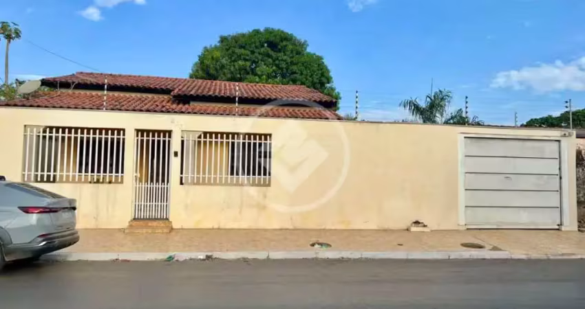 Casa com 3 quartos à venda na Júlio Domingos de Campos, Jardim dos Estados, Várzea Grande