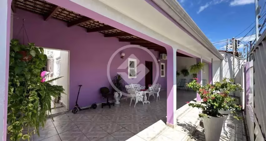 Casa no cpa iv com 4 quartos, sendo 1 suíte e área gourmet completa. codigo: 146481