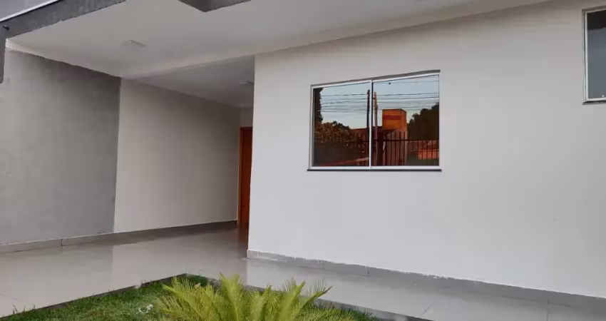 Linda Casa 3Qtos (sendo 1 Suíte)