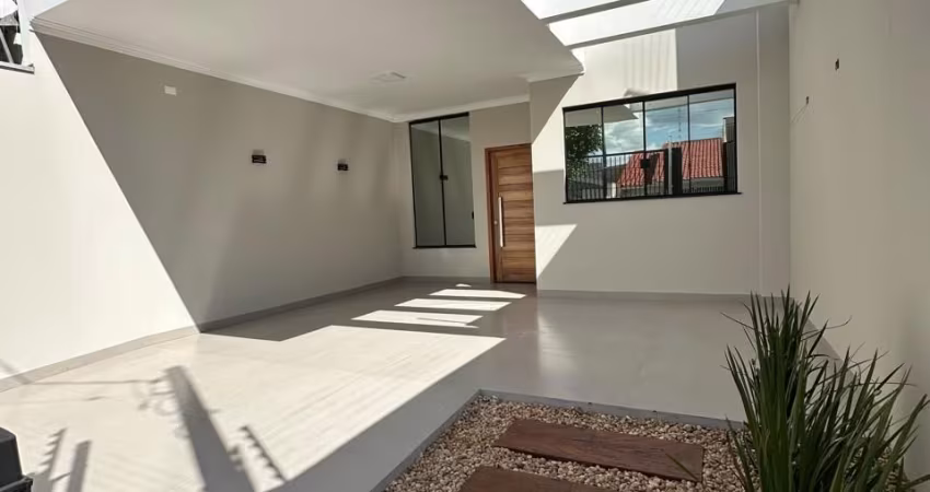 Casa Nova- Jardim Itália - 3 Qtos (sendo 1 suíte)