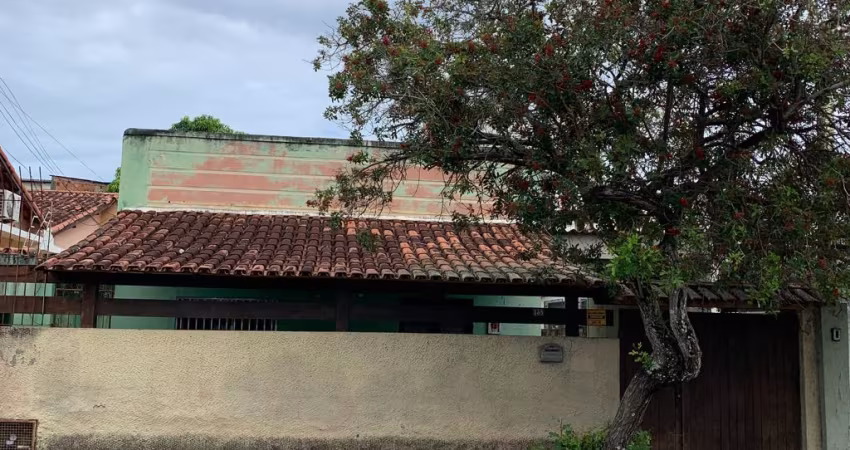 Imbetiba residencia 2 qtos, demais dep, gar, Macaé/RJ