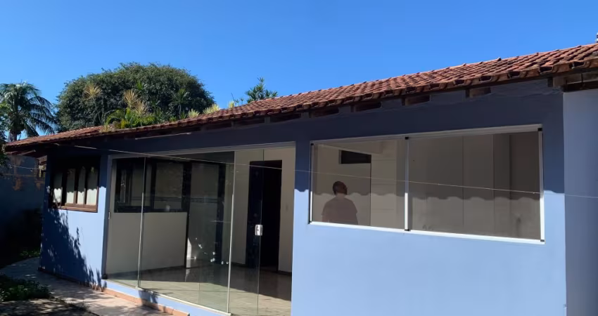 Alugo casa condominio , Sao Marcos, 3 qtos, gar, lazer completo e segurança, Macaé/RJ