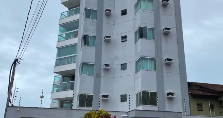 Excelente apto locação riviera, 3 qtos, sendo 1 suite, gar, macaé/rj