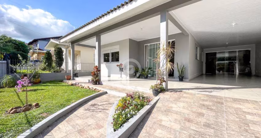 Casa à venda em Estância Velha, Floresta, com 3 quartos, com 209 m²