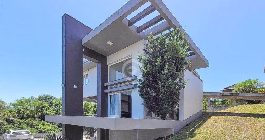 Casa à venda em Ivoti, Centro, com 3 quartos, com 244 m²