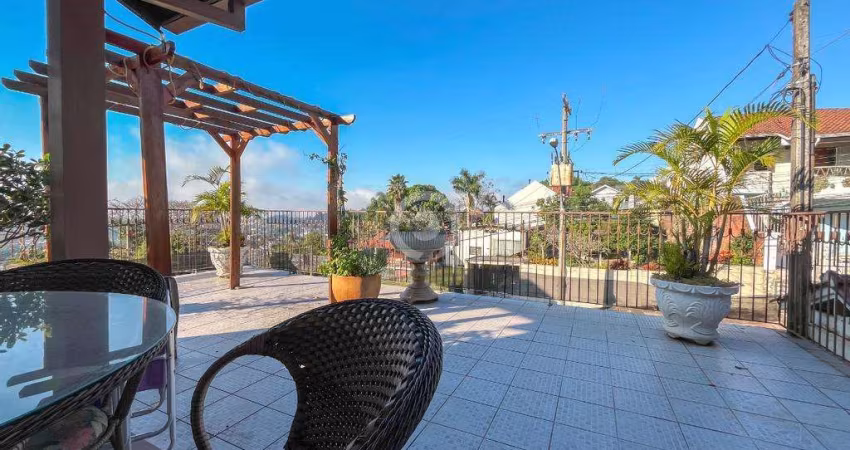Casa à venda em Novo Hamburgo, Jardim Mauá, com 3 quartos, com 214 m²
