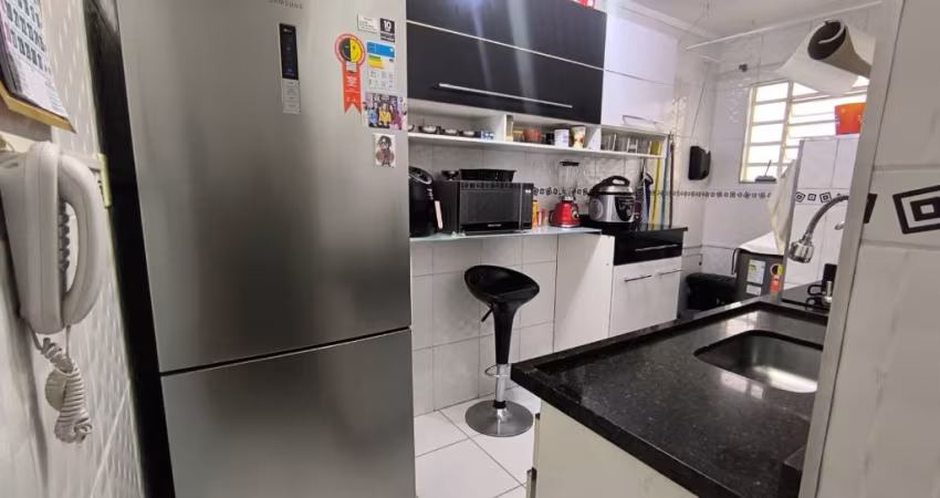 Apto térreo com 2 dormitórios