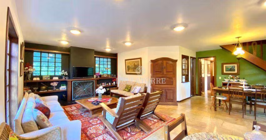 Casa com 4 dormitórios à venda, 203 m² por R$ 1.540.000,00 - Carlos Guinle - Teresópolis/RJ