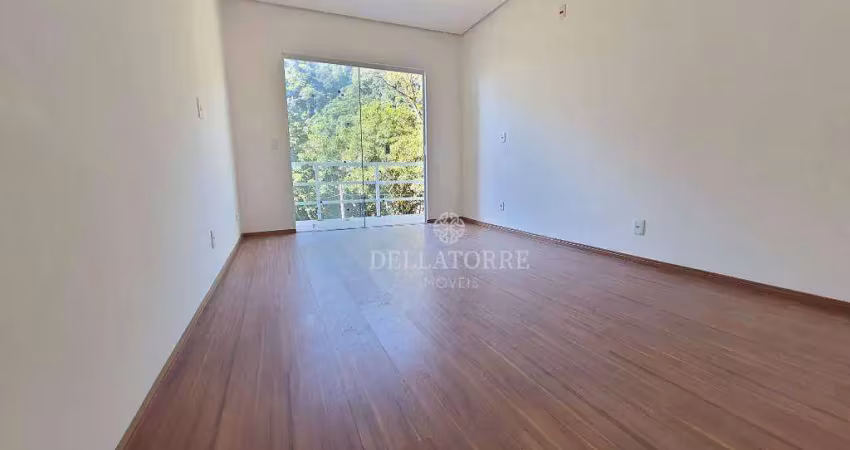 Casa com 4 dormitórios à venda, 219 m² por r$ 850.000,00 - granja guarani - teresópolis/rj
